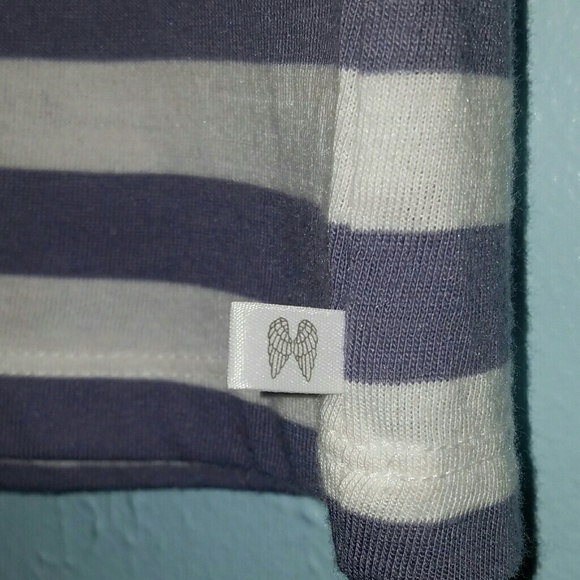 Victoria's Secret Tops - NWOT 🆕 Victoria's Secret ANGEL 3/4 sleeve